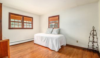 21 Lillinonah Dr, Brookfield, CT 06804