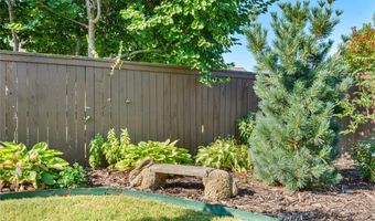 903 SW Edinburgh Ave, Bentonville, AR 72713