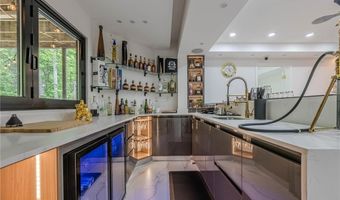 10610 Kingsmark Trl, Alpharetta, GA 30022