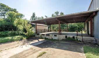 909 C St, Barling, AR 72923