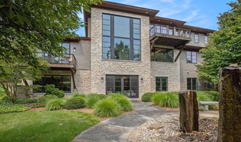 307 Windy Crest Dr, Ann Arbor, MI 48105