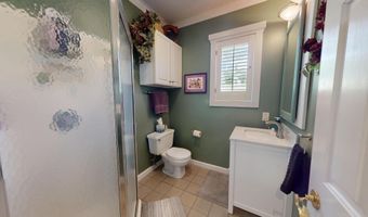 1401 Martin Rd, Albert Lea, MN 56007