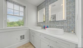 26 George St, Allendale, NJ 07401
