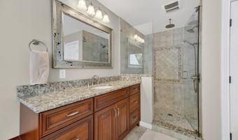8105 Wycliffe Dr, Anderson Twp., OH 45244
