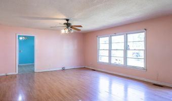 307 W College St, Athens, TN 37303