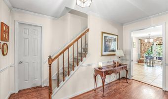 230 TREE TOP Ln, Hockessin, DE 19707