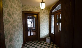 30 Casterton Ave N, Akron, OH 44303