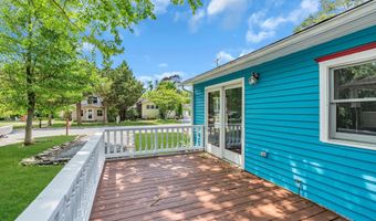 19 CENTER St, Barnegat, NJ 08005