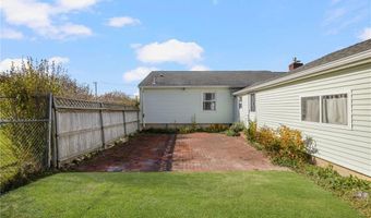118 Wolcott Ave, Middletown, RI 02842