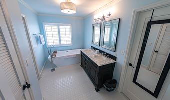 109 Island Quay Ct, Atlantic Beach, NC 28512