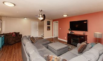 2819 Bristol Dr, Ames, IA 50010