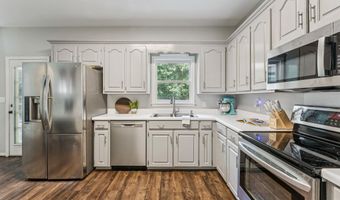 156 GROVE HILL Dr, Alabaster, AL 35007