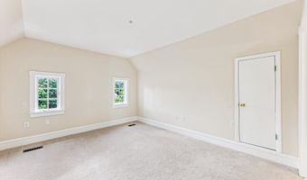 973 POWHATAN St, Alexandria, VA 22314