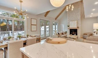 14 Overlook Cir, Auburn, NH 03032