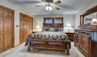 3050 Gaineswood Ave, Baxter Springs, KS 66713