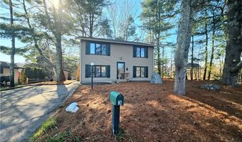 3 Lakeview Dr, Narragansett, RI 02882