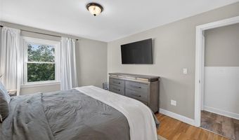 44 Cliff Ave, Cranston, RI 02920