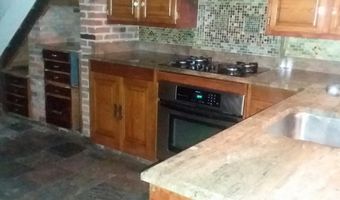 651 PACA St N, Baltimore, MD 21201