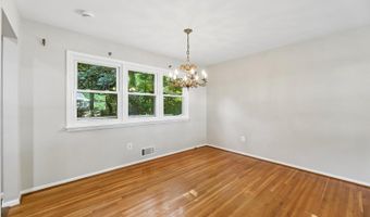 4712 SPRINGBROOK Dr, Annandale, VA 22003
