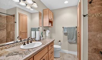 608 Fair Oaks Ct, Ashland, OR 97520