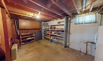 176 Powers Ave N, Alden, MN 56009
