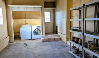 32 E Main St, Ash Flat, AR 72513