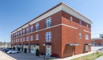 206 SW 8th St 112, Bentonville, AR 72712
