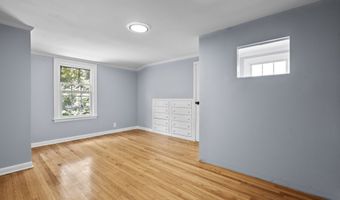 157 Moody St, Bristol, CT 06010