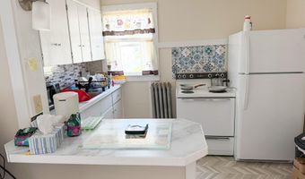 64 Division St, Bangor, ME 04401