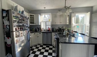67 Hall Ave, Newport, RI 02840