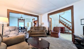 131 Grove Dr, Ashtabula, OH 44004