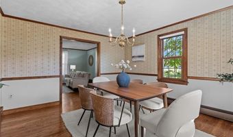 4 Karen Ln, Bristol, RI 02809