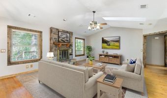 4 Almenara Ln, Hot Springs Village, AR 71909
