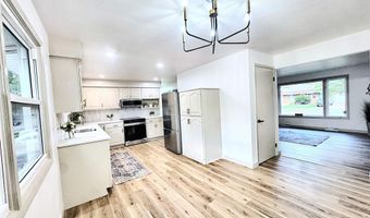 2317 N BAY St, Appleton, WI 54911