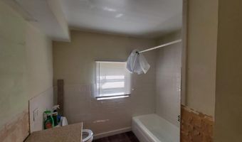 649 A St, Arapaho, OK 73620