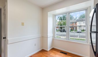 1043 COPPERSTONE Ct, Rockville, MD 20852