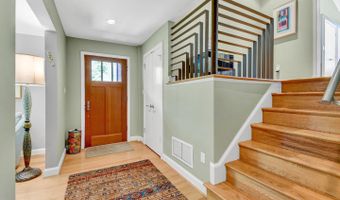 5829 MARBURY Rd, Bethesda, MD 20817