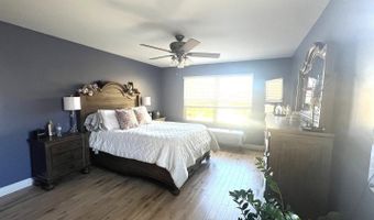 615 W St Johns Pl, Addison, IL 60101