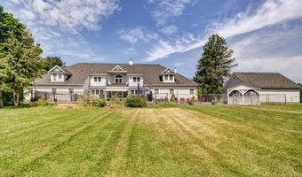 9 University Pl, Amsterdam, NY 12010