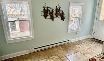 225 Pearl St, Beach Haven, NJ 08008