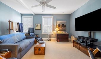 41 Walcott Ave, Jamestown, RI 02835