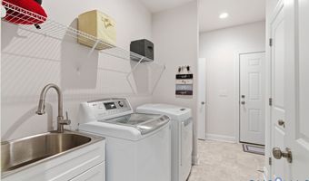 124 Axton Ln, Ashland, VA 23005