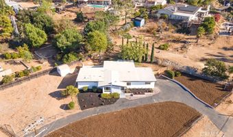 1060 Hamilton Ln, Escondido, CA 92029