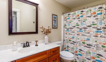 4102 Ballentine Dr, Ames, IA 50010