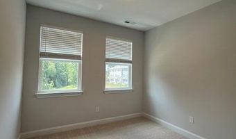 2819 Macbeth Ln, Apex, NC 27502