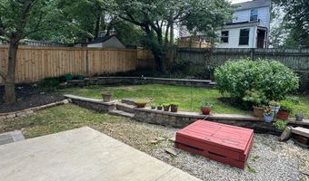 2723 FARNSWORTH Dr, Alexandria, VA 22303