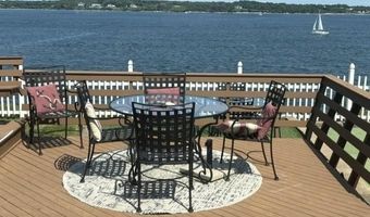 160 Col. John Gardner Rd, Narragansett, RI 02882