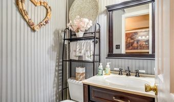 6013 SHAFFER Dr, Alexandria, VA 22310