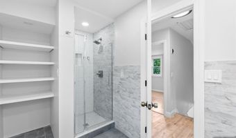 36 Deerfield St, Bergenfield, NJ 07621