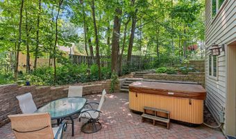 4660 WEDGESTONE Ct, Oneida, WI 54155